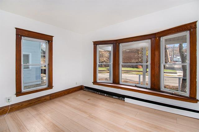 Builiding view ten for 1559 Coit, Grand Rapids, MI. 49505