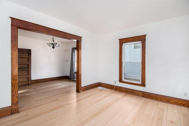 Builiding view twelve for 1559 Coit, Grand Rapids, MI. 49505