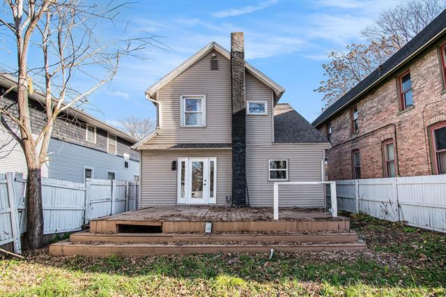 Builiding view twenty one for 1559 Coit, Grand Rapids, MI. 49505