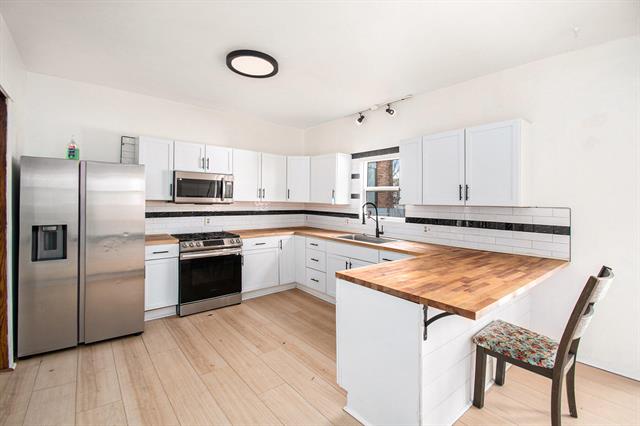 Builiding view two for 1559 Coit, Grand Rapids, MI. 49505