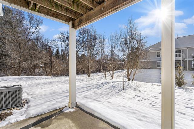 Builiding view eighteen for 631 Pebblestone, Chelsea, MI. 48118