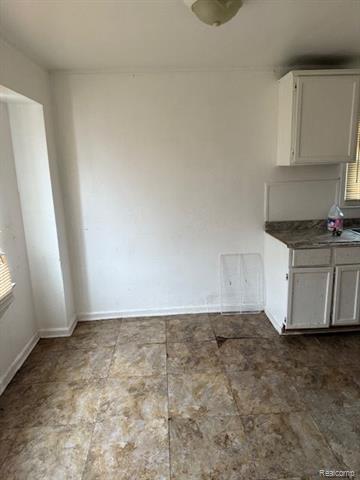 Builiding view two for 16039 Fairmount, Detroit, MI. 48205