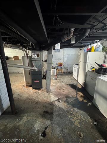 Builiding view fifteen for 20026 Strasburg, Detroit, MI. 48205