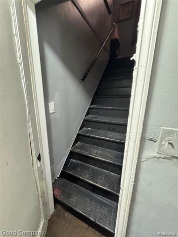 Builiding view thirteen for 20026 Strasburg, Detroit, MI. 48205