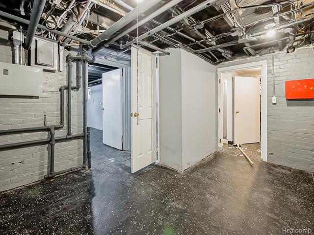 Builiding view fifty three for 491 Grand, Detroit, MI. 48207