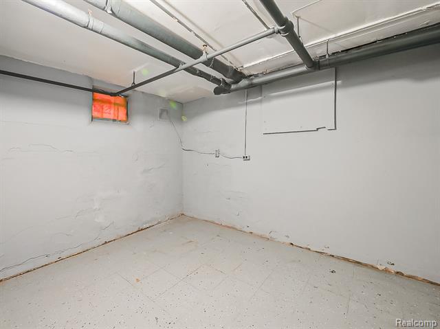Builiding view forty eight for 491 Grand, Detroit, MI. 48207