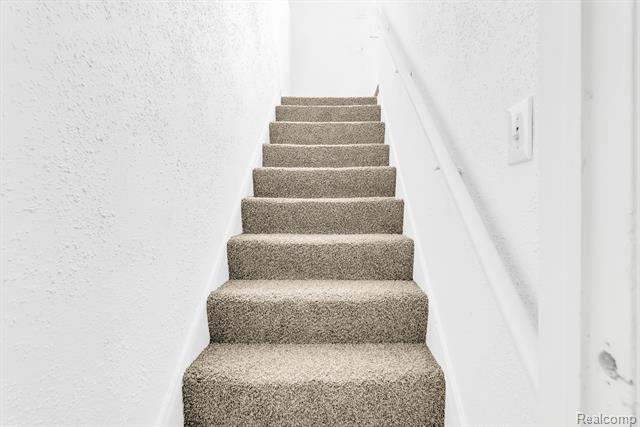 Builiding view eighteen for 19723 Carrie, Detroit, MI. 48234