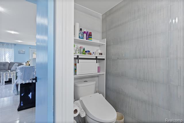 Builiding view eleven for 28264 Universal, Warren, MI. 48092