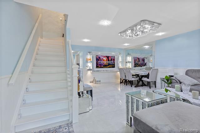 Builiding view three for 28264 Universal, Warren, MI. 48092