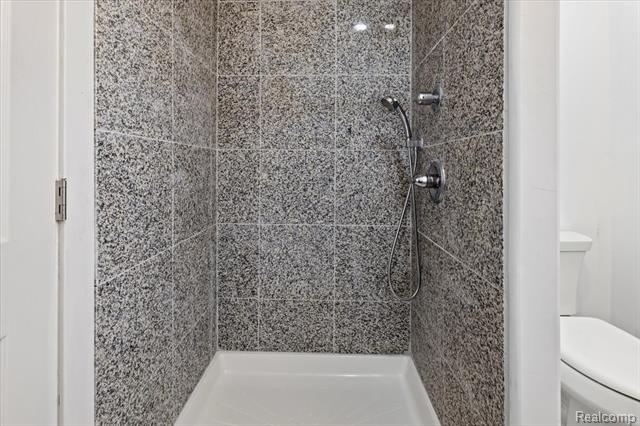 Builiding view fourteen for 4203 Minerva, Flint, MI. 48504