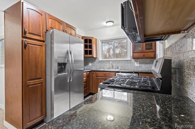 Builiding view six for 4203 Minerva, Flint, MI. 48504