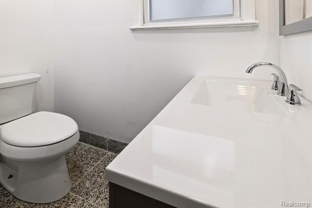 Builiding view sixteen for 4203 Minerva, Flint, MI. 48504