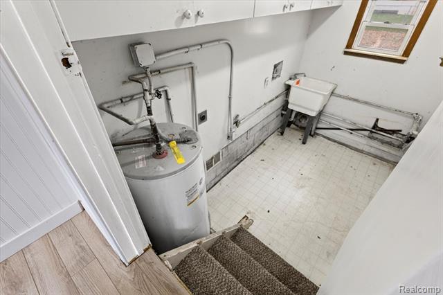 Builiding view twenty seven for 4203 Minerva, Flint, MI. 48504