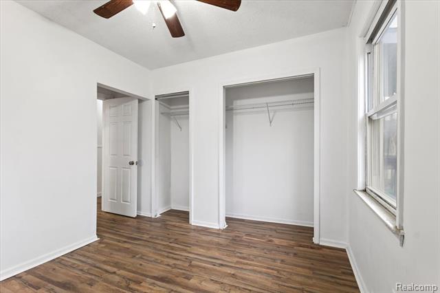 Builiding view twenty for 4203 Minerva, Flint, MI. 48504