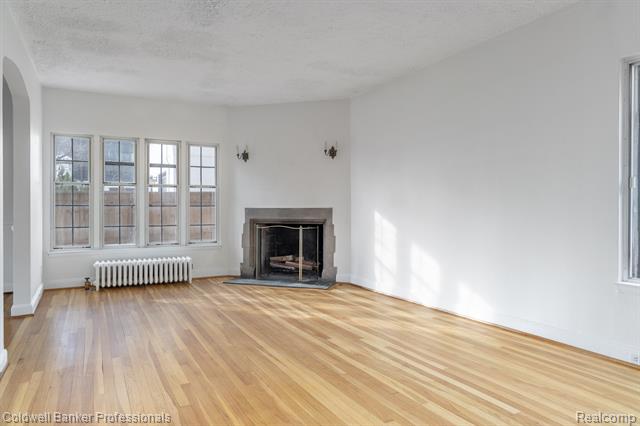 Builiding view five for 42 Cranford, Grosse Pointe, MI. 48230