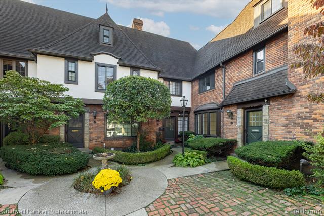 Builiding view forty four for 42 Cranford, Grosse Pointe, MI. 48230