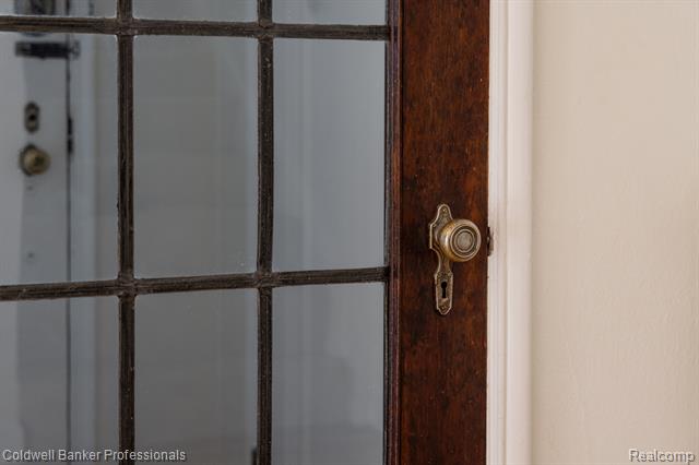 Builiding view four for 42 Cranford, Grosse Pointe, MI. 48230