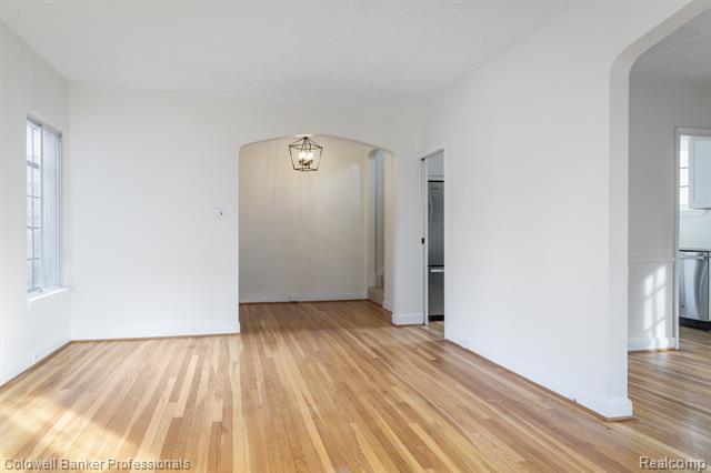 Builiding view six for 42 Cranford, Grosse Pointe, MI. 48230