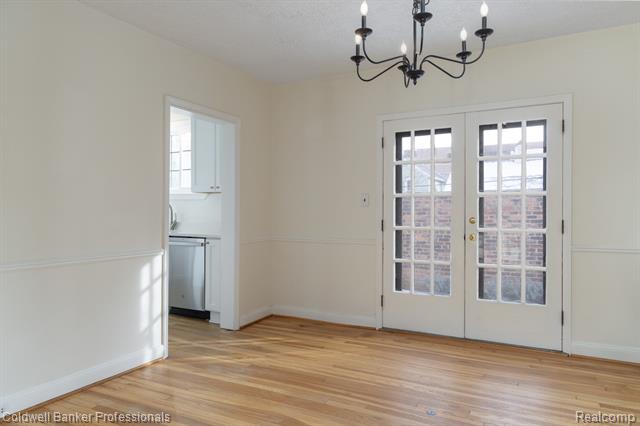 Builiding view ten for 42 Cranford, Grosse Pointe, MI. 48230