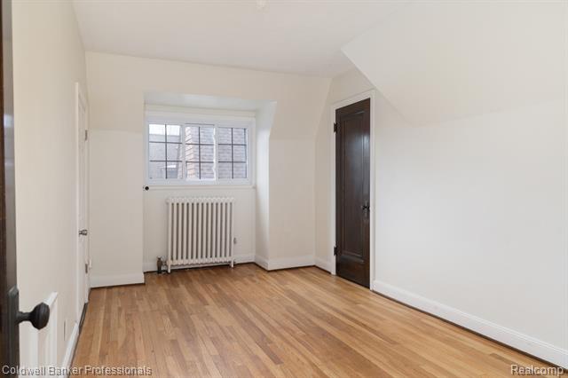 Builiding view thirty four for 42 Cranford, Grosse Pointe, MI. 48230