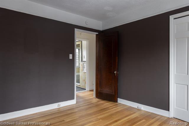 Builiding view twenty one for 42 Cranford, Grosse Pointe, MI. 48230