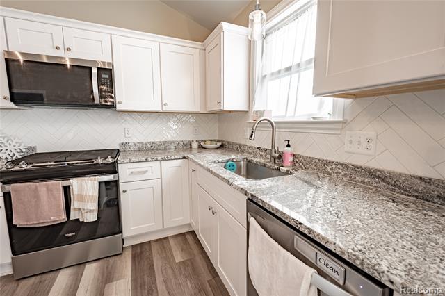 Builiding view six for 247 Carney, Saint Clair, MI. 48079