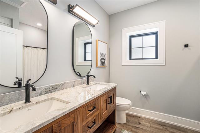 Builiding view thirty eight for 2897 Duneside, Muskegon, MI. 49441