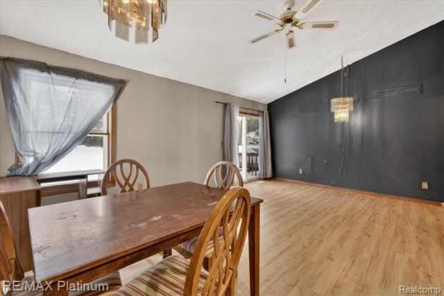 Builiding view eight for 226 Meadow Pointe, Fenton, MI. 48430