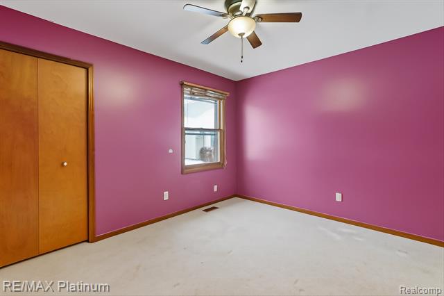 Builiding view fifteen for 226 Meadow Pointe, Fenton, MI. 48430