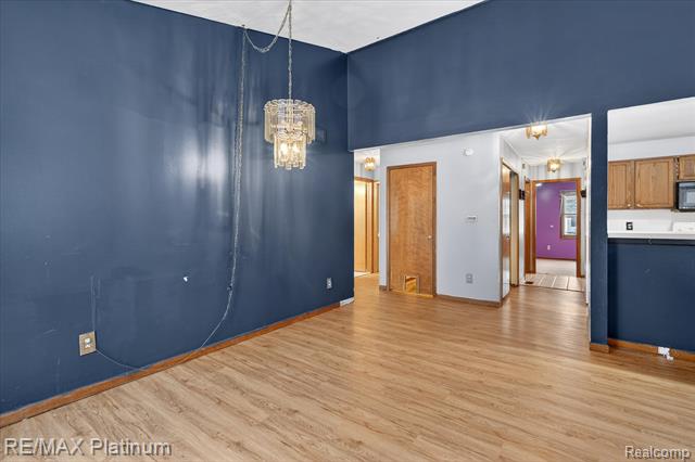 Builiding view ten for 226 Meadow Pointe, Fenton, MI. 48430