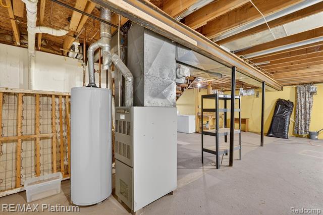 Builiding view twenty seven for 226 Meadow Pointe, Fenton, MI. 48430