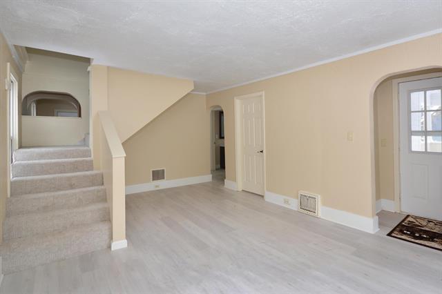 Builiding view four for 80 Vineyard, Battle Creek, MI. 49037