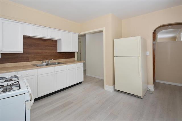 Builiding view nine for 80 Vineyard, Battle Creek, MI. 49037