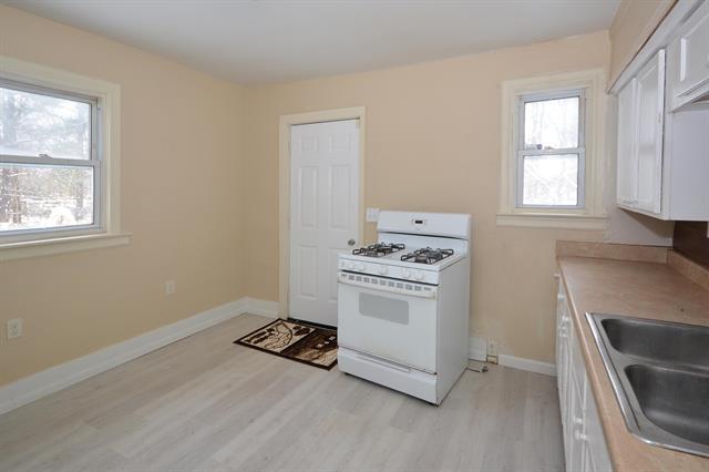 Builiding view ten for 80 Vineyard, Battle Creek, MI. 49037