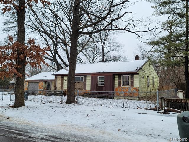 front view for 2214 Mack Avenue, Flint, Mi. 48504