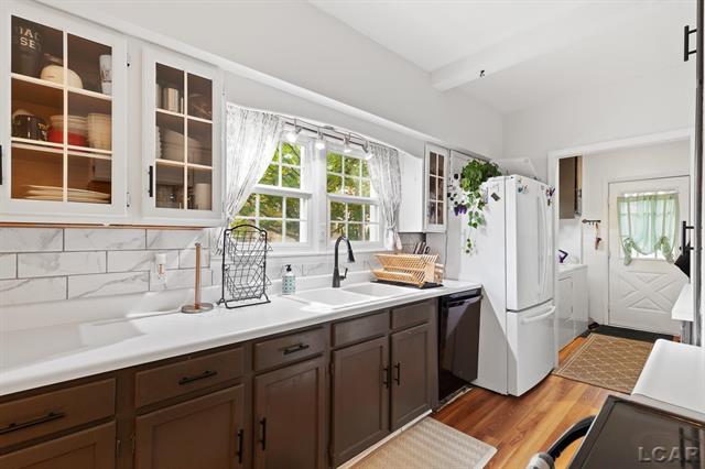 Builiding view thirteen for 215 Oneida, Tecumseh, MI. 49286