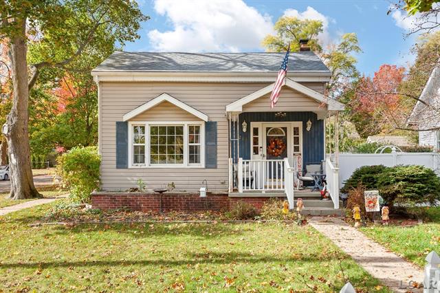 Builiding view thirty seven for 215 Oneida, Tecumseh, MI. 49286