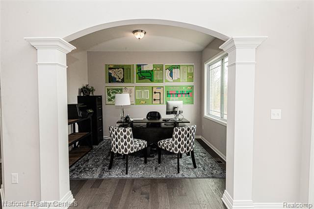 Builiding view sixteen for 53183 Woodland Meadows, New Baltimore, MI. 48047