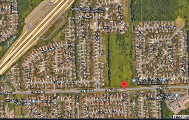 Builiding view thirty nine for 53183 Woodland Meadows, New Baltimore, MI. 48047