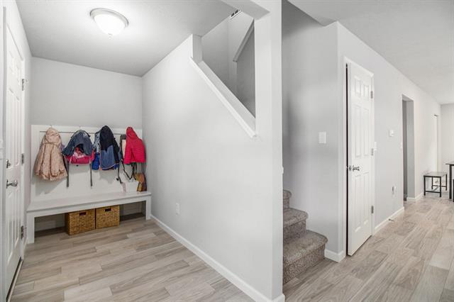 Builiding view four for 47223 Silver Oaks, Mattawan, MI. 49071