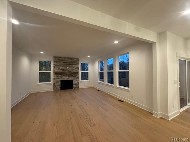 Builiding view eighteen for 22615 Novi, Novi, MI. 48375