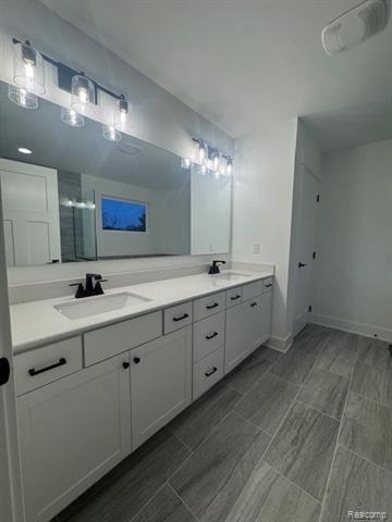 Builiding view thirty five for 22615 Novi, Novi, MI. 48375