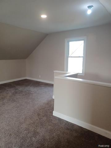 Builiding view fifteen for 15496 Minock, Detroit, MI. 48223