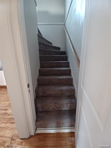 Builiding view fourteen for 15496 Minock, Detroit, MI. 48223