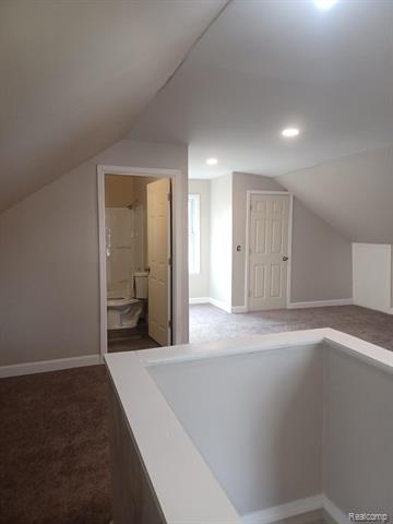 Builiding view seventeen for 15496 Minock, Detroit, MI. 48223