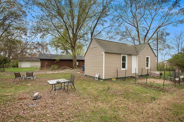 Builiding view four for 1613 Norton, Benton Harbor, MI. 49022