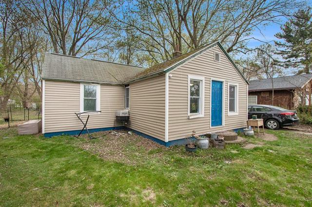 Builiding view two for 1613 Norton, Benton Harbor, MI. 49022