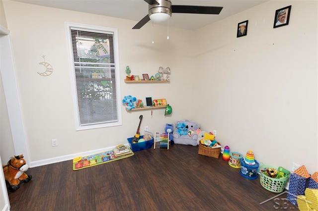 Builiding view six for 1108 Linn, Bay City, MI. 48706