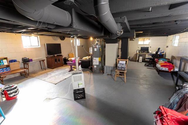 Builiding view sixteen for 1108 Linn, Bay City, MI. 48706