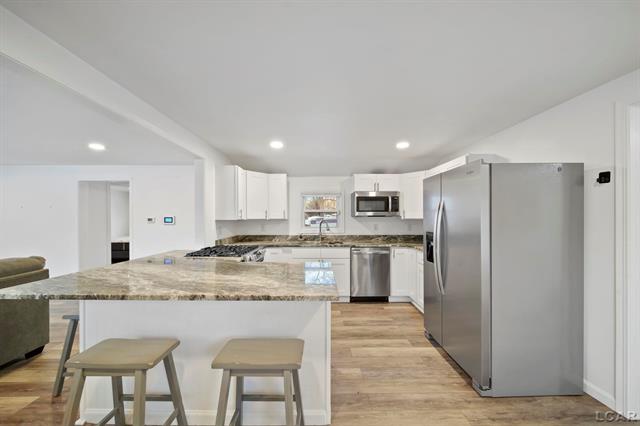 Builiding view eleven for 528 18Th, Jackson, MI. 49203